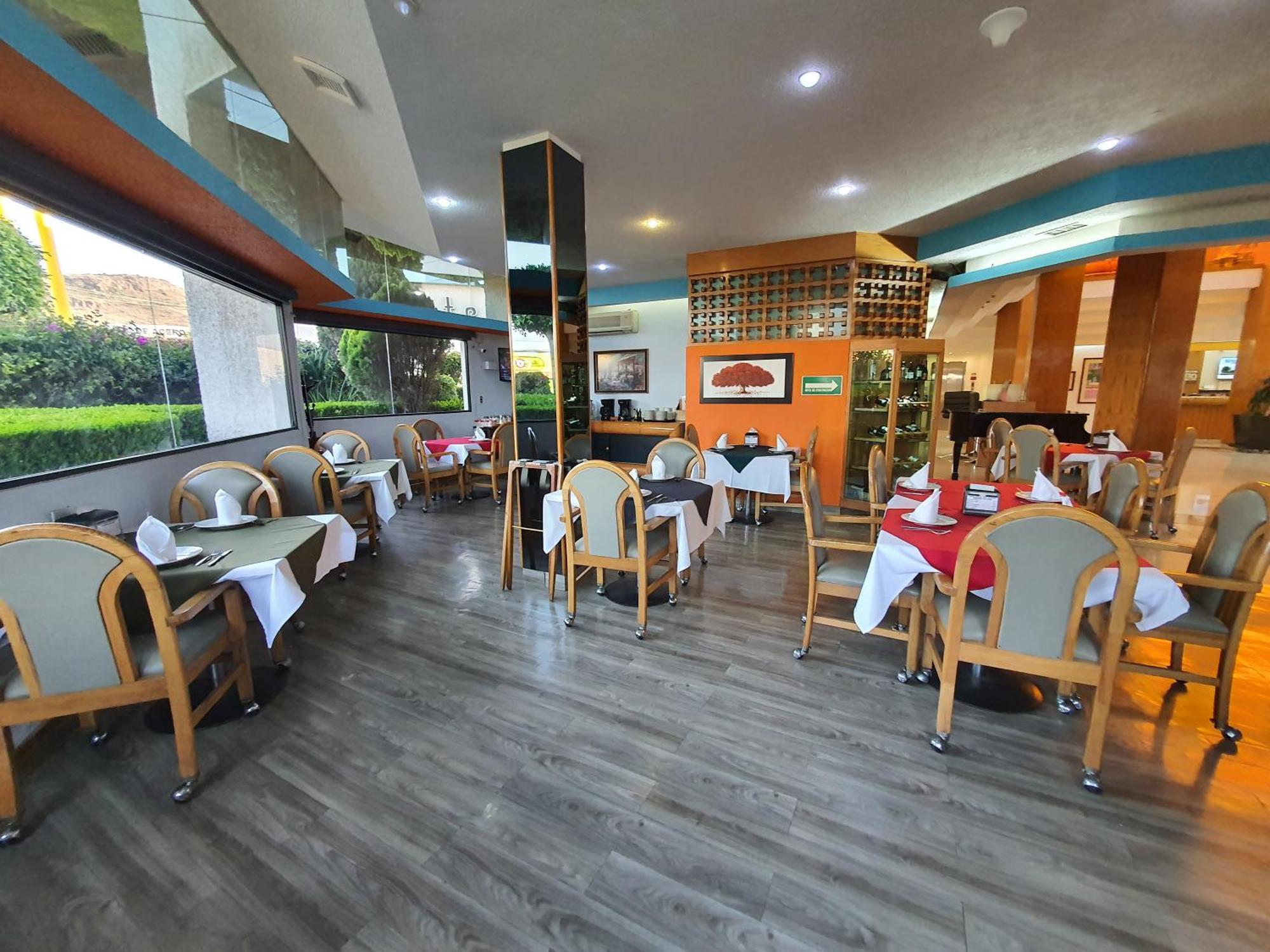 Hotel Alcampo Miranda 외부 사진